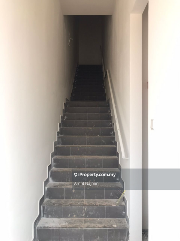 Shop for Sale in ajqrl, Shah Alam by Amril Najmin - iProperty.com.my