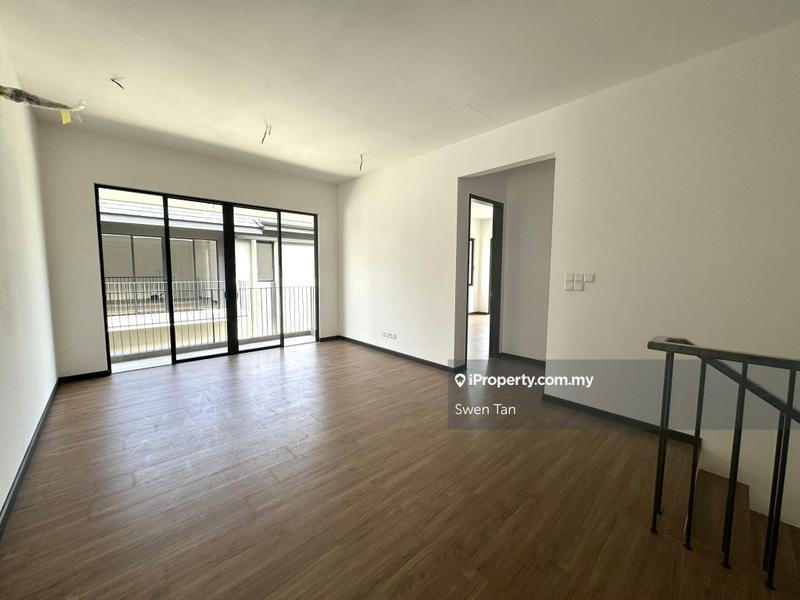 Rumah Berangkai 2 Tingkat untuk Dijual di Telok Panglima Garang, Selangor oleh Swen Tan - iProperty.com.my