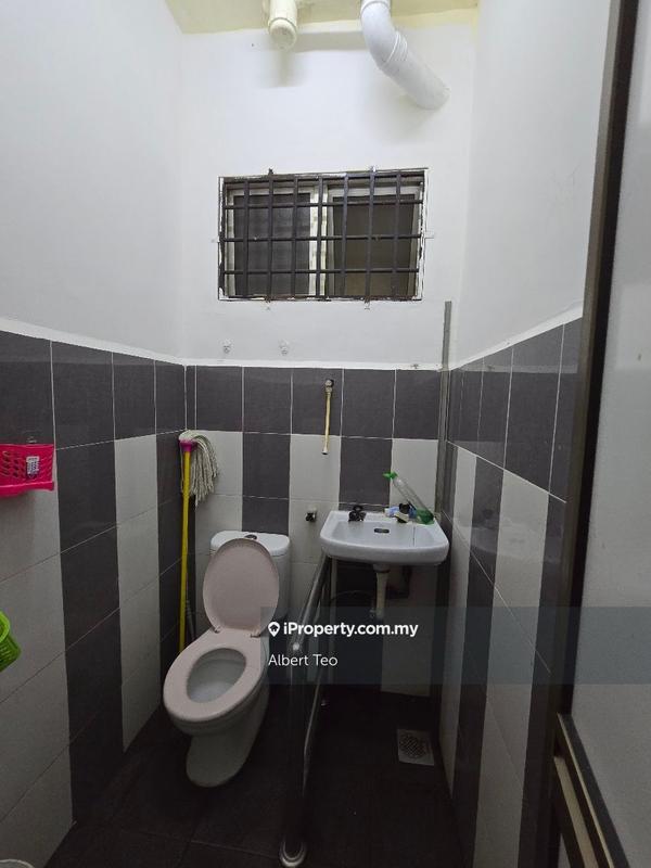 Rumah Berangkai 2 Tingkat untuk Dijual di Taman Bukit Flora 2, Batu Pahat oleh Albert Teo - iProperty.com.my