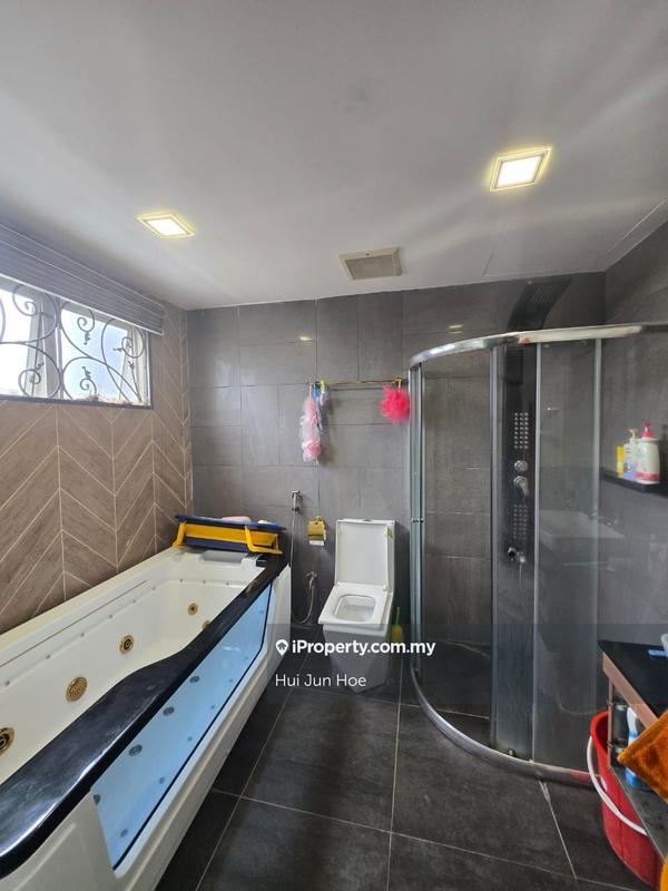 2.5-storey Terraced House for Sale in Damai, Kota Kinabalu by Hui Jun Hoe - iProperty.com.my