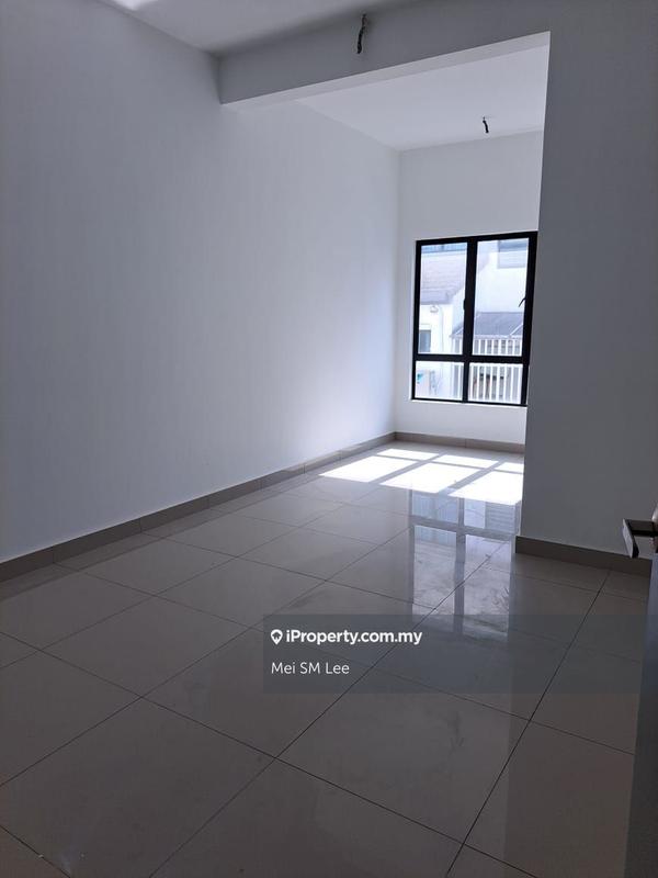 Bungalow House for Sale in Tropicana Cheras, Sungai Sekamat, Taman Suria, Cheras by Mei SM Lee - Tropicana Cheras Bedroom - iProperty.com.my