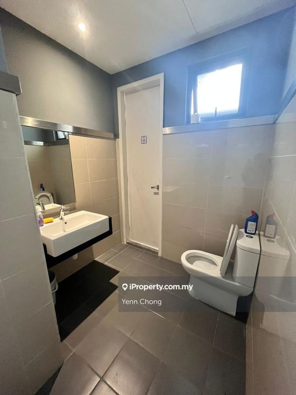 Office for Sale in Jalan Klang Lama (Old Klang Road), Kuala Lumpur by Yenn Chong - iProperty.com.my