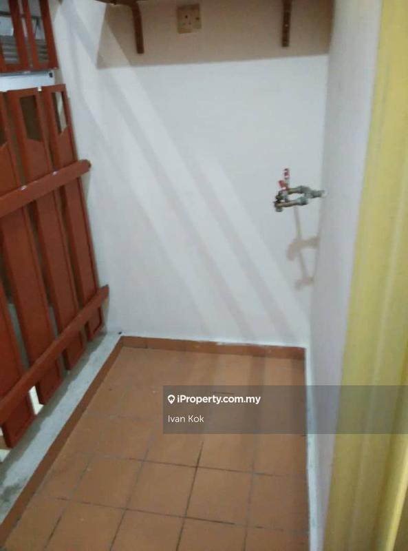 For Sale - Perdana Exclusive