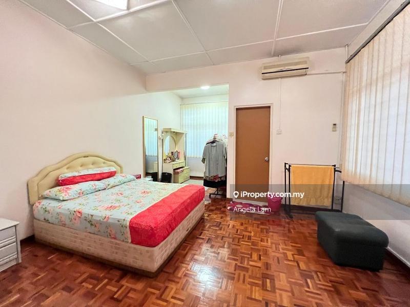 Rumah Teres 2-Tingkat untuk Dijual di SS 25, Taman Mayang, Petaling Jaya oleh Angela Lam - iProperty.com.my