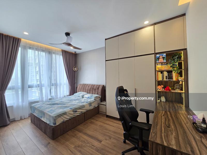 For Rent - Trinity Pentamont