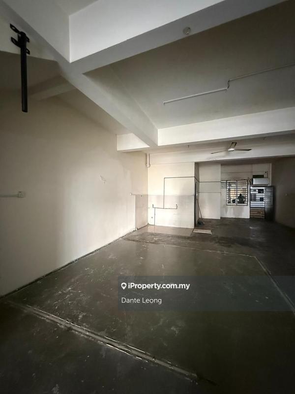 Shop for Rent in Bandar Putra Permai, Seri Kembangan by Dante Leong - iProperty.com.my