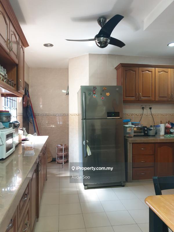 Rumah Teres 2-Tingkat untuk Dijual di Bukit Rahman Putra, Sungai Buloh oleh Alicia Soo - iProperty.com.my