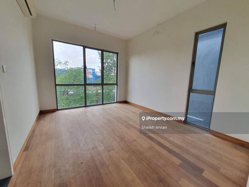 Semi-Detached House for Sale in Temasya Glenmarie, Glenmarie by Sheikh Imran - iProperty.com.my