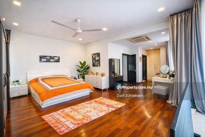 Bungalow House for Sale in Mont Kiara, Kuala Lumpur by Zarif Zahisham - Master Bedroom - iProperty.com.my
