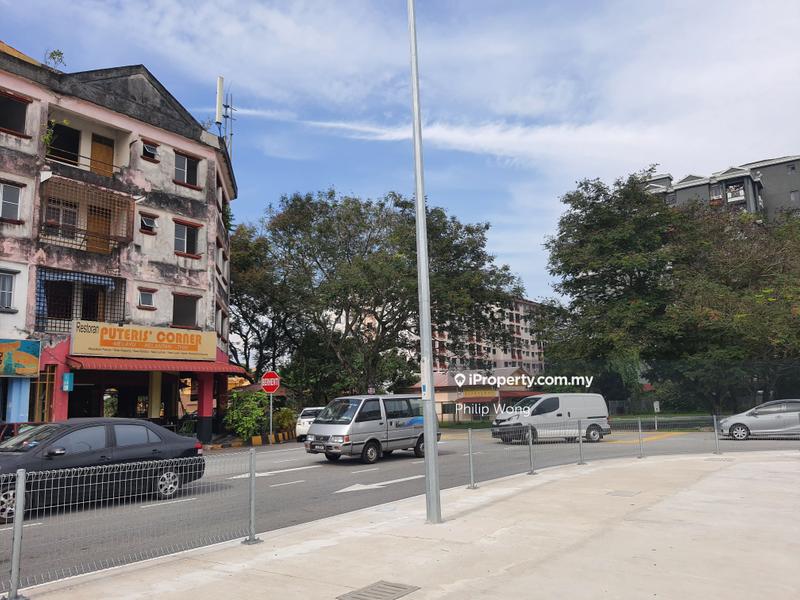 Pangsapuri untuk Dijual di Taman Serdang Raya Seksyen 3 Apartment oleh Philip Wong - iProperty.com.my