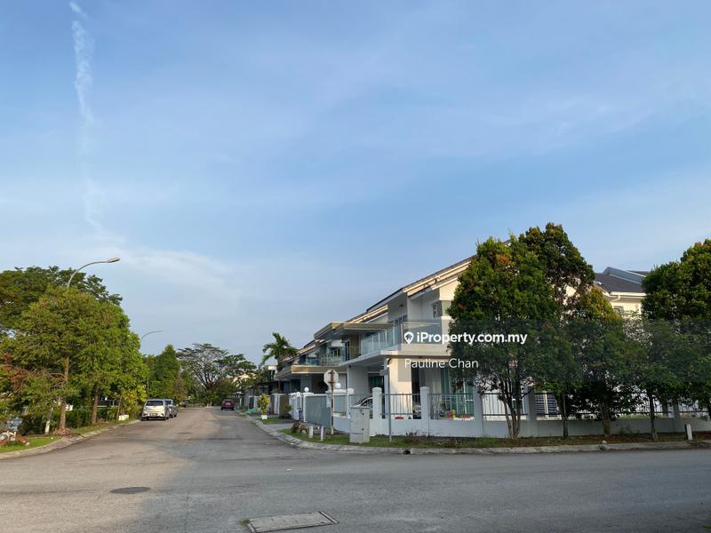 Semi-Detached House for Sale in Taman Equine, Seri Kembangan by Pauline Chan - iProperty.com.my