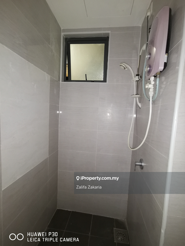 Service Residence for Sale in Vista Alam by Zalifa Zakaria - iProperty.com.my