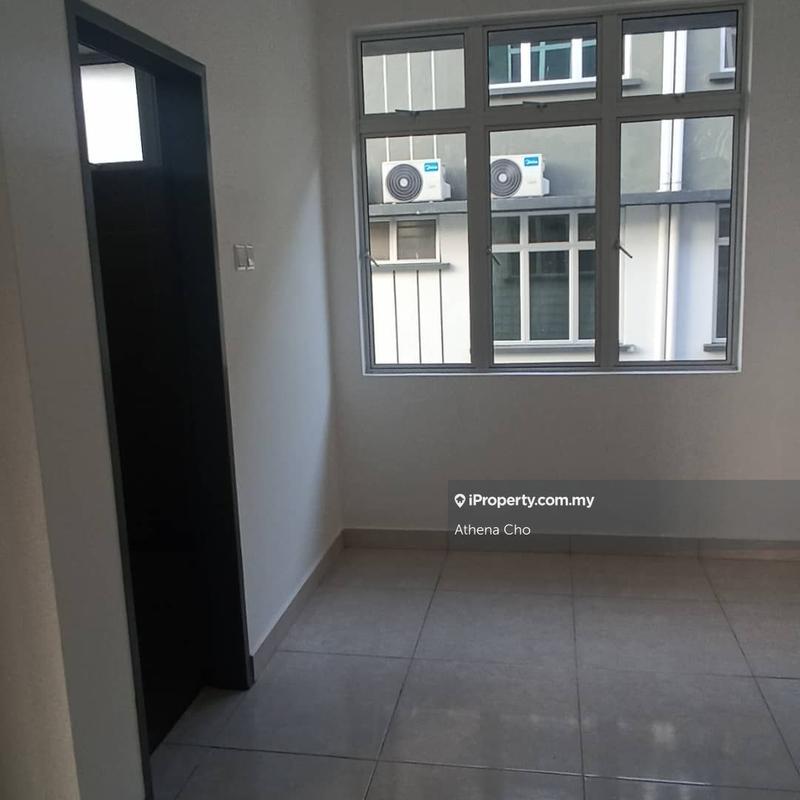 Townhouse for Sale in Taman Nilai Perdana, Nilai by Athena Cho - iProperty.com.my