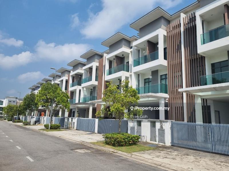 2.5-storey Terraced House for Sale in Bandar Nusaputra, Puchong by Evan Goh - iProperty.com.my