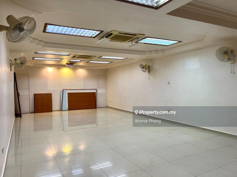 Shop-Office for Sale in Freehold 4 Storey Shop House, Jalan Kubu Jonker, Melaka City by Winnie Phang - iProperty.com.my