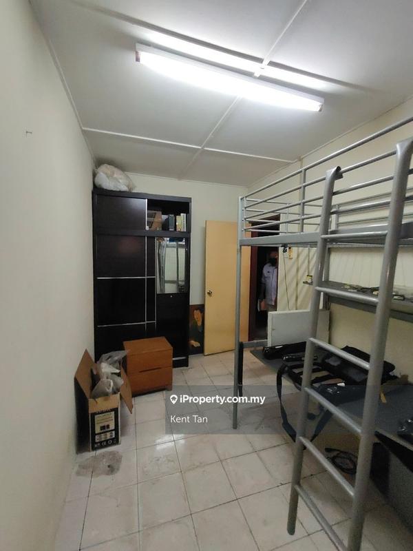2-storey Terraced House for Sale in Taman Pinggiran Putra, Seri Kembangan by Kent Tan - iProperty.com.my