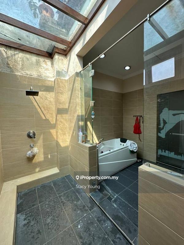 Rumah Berkembar untuk Dijual di Beverly Heights, Melawati oleh Stacy Young - iProperty.com.my