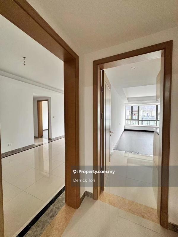 For Sale - R&F Princess Cove Phase 1