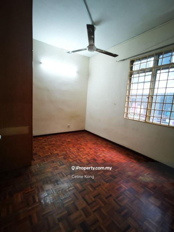 Rumah Pangsa untuk Dijual di Kuchai Entrepreneurs Park oleh Celine Kong - iProperty.com.my