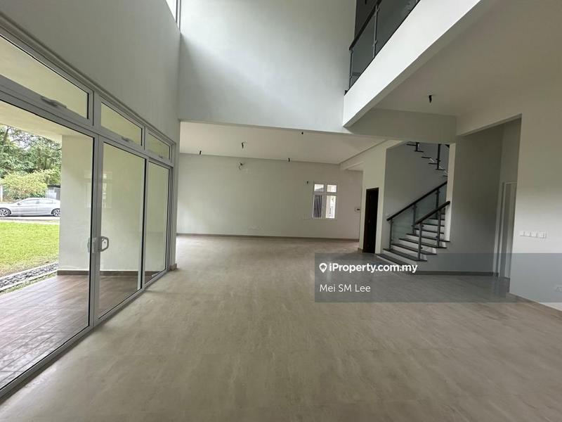 Tijani Ukay, Ampang Living Room