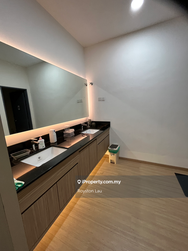 Semi-D Factory for Sale in Sinar Puchong Technology Park, Puchong by Royston Lau - iProperty.com.my