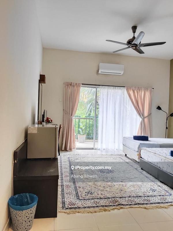 Service Residence for Sale in Gold Coast Morib Resort by Abang Ikhwan - iProperty.com.my