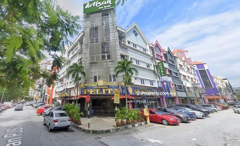 For Sale - CORNER 4 STOREY SHOP AT BANDAR SUNWAY, PRIME LOCATION, HOTSPOT AREA