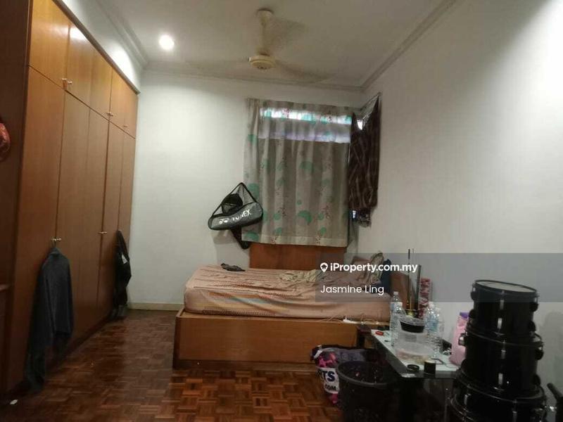 1.5-storey Terraced House for Sale in Bk2, Bandar Kinrara, Bandar Kinrara by Jasmine Ling - Bedroom - iProperty.com.my