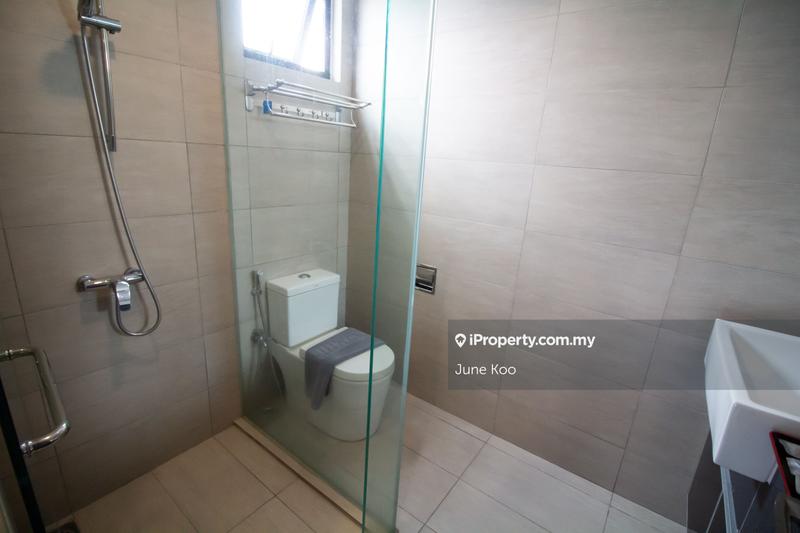 Kediaman Servis untuk Dijual di Tropical Villa oleh June Koo - iProperty.com.my