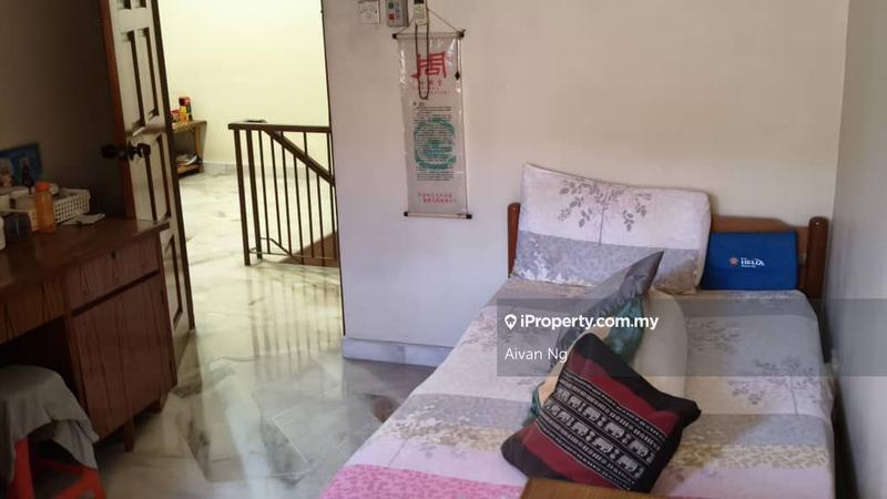 Rumah Teres 2-Tingkat untuk Dijual di Sungai Long, Bandar Sungai Long oleh Aivan Ng - iProperty.com.my