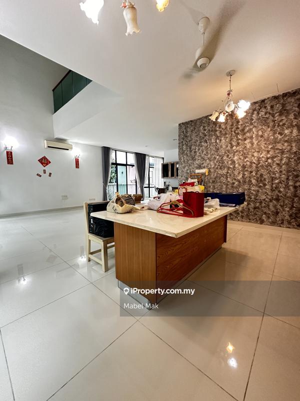Rumah Berkembar untuk Dijual di Taman Bukit Serdang, Seri Kembangan oleh Mabel Mak - iProperty.com.my