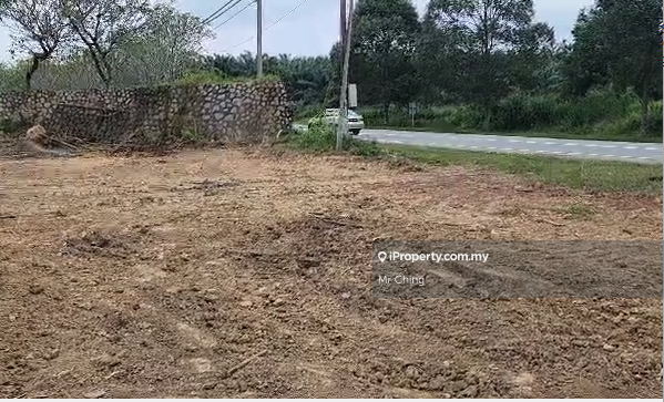 For Sale - Face main road Industrial Land Jalan Muar Tangkak