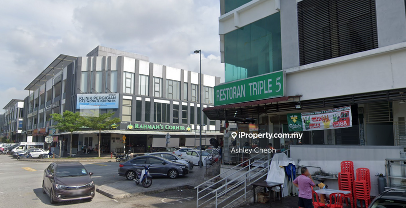 For Sale - 3 Storey Shop Lot, Face BUSY Main Road, BK 5,  Bandar Kinrara Puchong