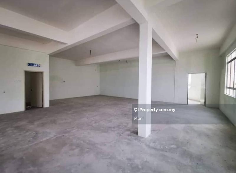 Shop-Office for Sale in Taman Semesti Selesa, Hutan Melintang by Muni - iProperty.com.my