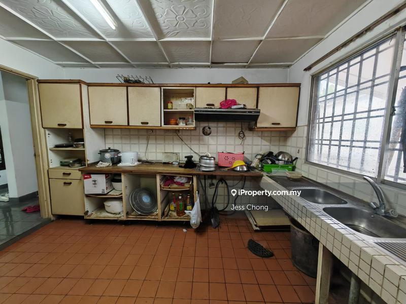 Semi-Detached House for Sale in Taman Tun Dr. Ismail, Kuala Lumpur by Jess Chong - iProperty.com.my