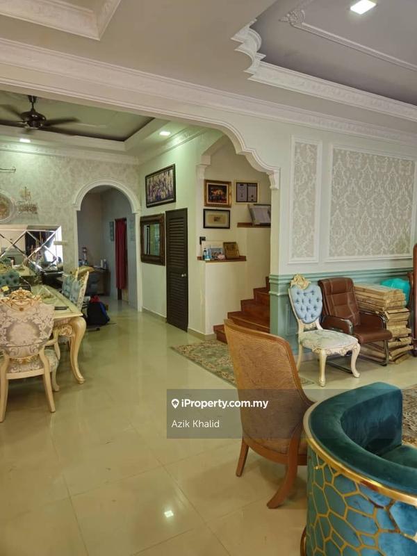 Bungalow House for Sale in Taman Pinggiran Putra, Seri Kembangan by Azik Khalid - iProperty.com.my