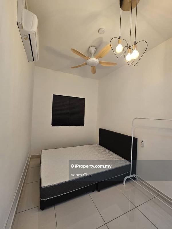 For Rent - Traders Park