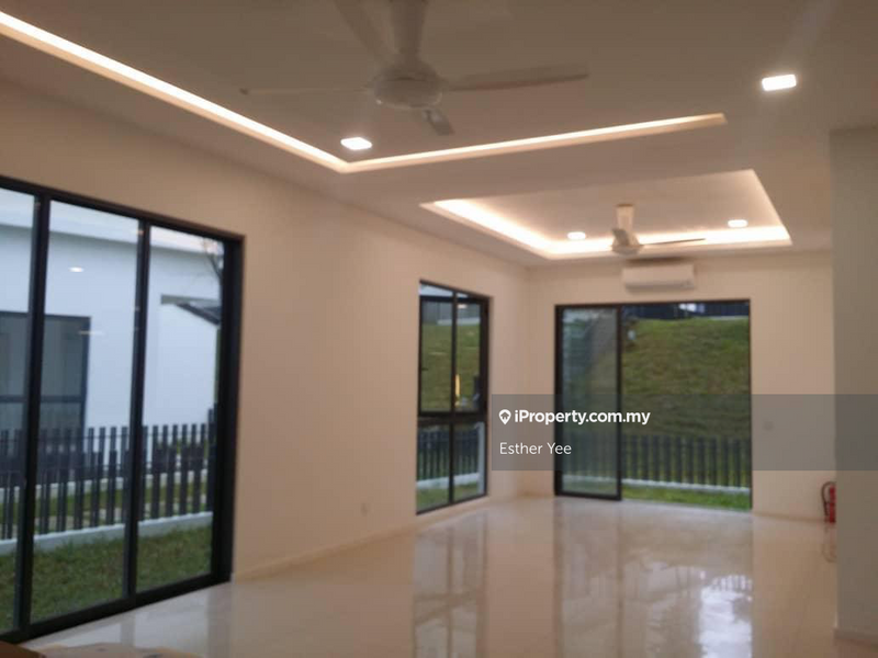 Rumah Teres 3-Tingkat untuk Dijual di Taman Anggun, Rawang oleh Esther Yee - iProperty.com.my