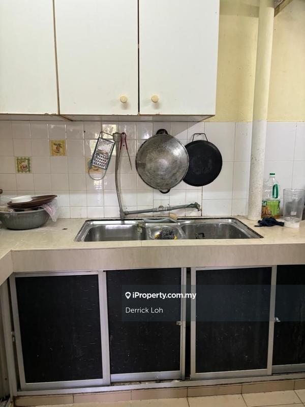 For Sale - Taman Lembah Maju 600 Apartment