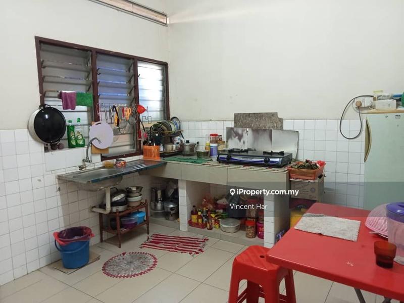 Semi-Detached House for Sale in Taman Bunga Raya, Sitiawan by Vincent Har - iProperty.com.my