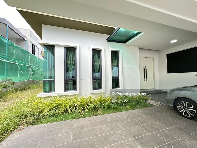 Semi-Detached House for Sale in Seaview 2 Storey Semi-D at 8 Residence Ujong Pasir, Melaka City by Kellyn Foo - iProperty.com.my