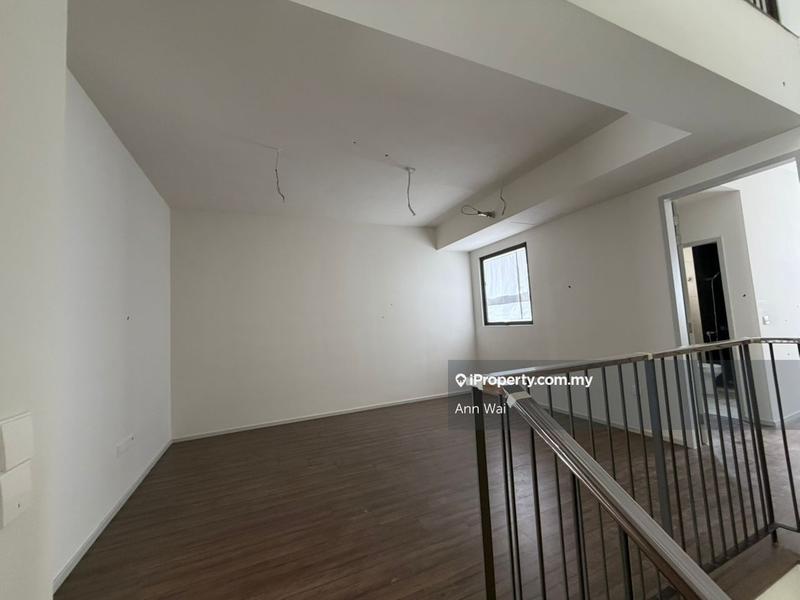 Rumah Teres 3-Tingkat untuk Dijual di Jia Residences, Seri Kembangan oleh Ann Wai - iProperty.com.my