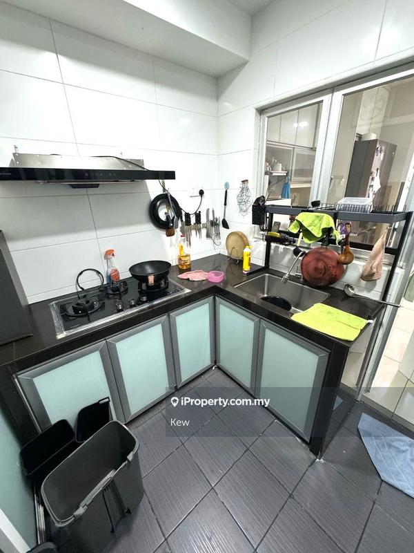 Service Residence for Sale in Maxim Residences by Kew - iProperty.com.my