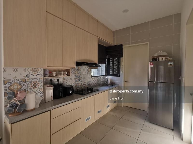 Townhouse for Sale in 16 Sierra, Puchong by Jane Hor - iProperty.com.my