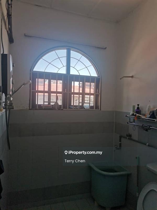 Rumah Teres untuk Dijual di Taman Serdang Jaya, Seri Kembangan oleh Terry Chen - Interior - iProperty.com.my