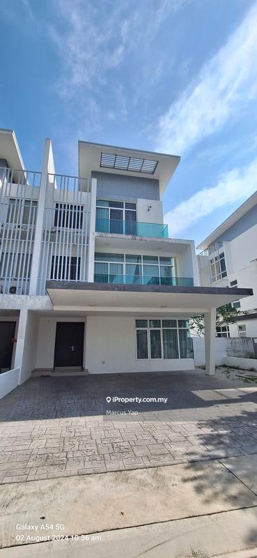 Rumah Berkembar untuk Disewa di Clover Garden Residence, Cyberjaya oleh Marcus Yap - iProperty.com.my