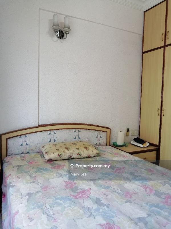 Apartment for Sale in Sinar Bukit Dumbar by Mary Lee - master bedroom - iProperty.com.my