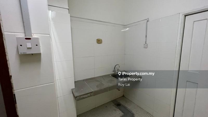 Pangsapuri untuk Dijual di Kayangan Apartment oleh Roy Lai - iProperty.com.my