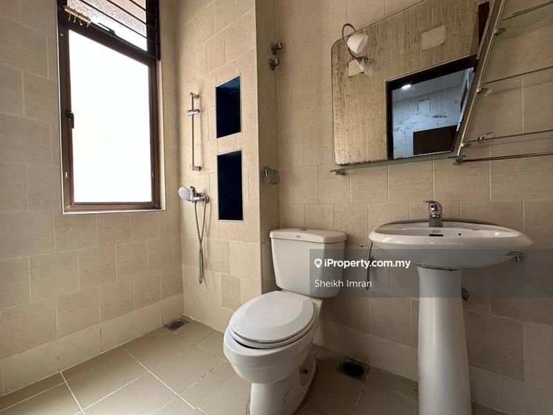 Rumah Berangkai 2 Tingkat untuk Dijual di Bukit Jelutong, Shah Alam oleh Sheikh Imran - iProperty.com.my