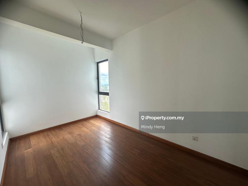 For Sale - Molek Pine 4